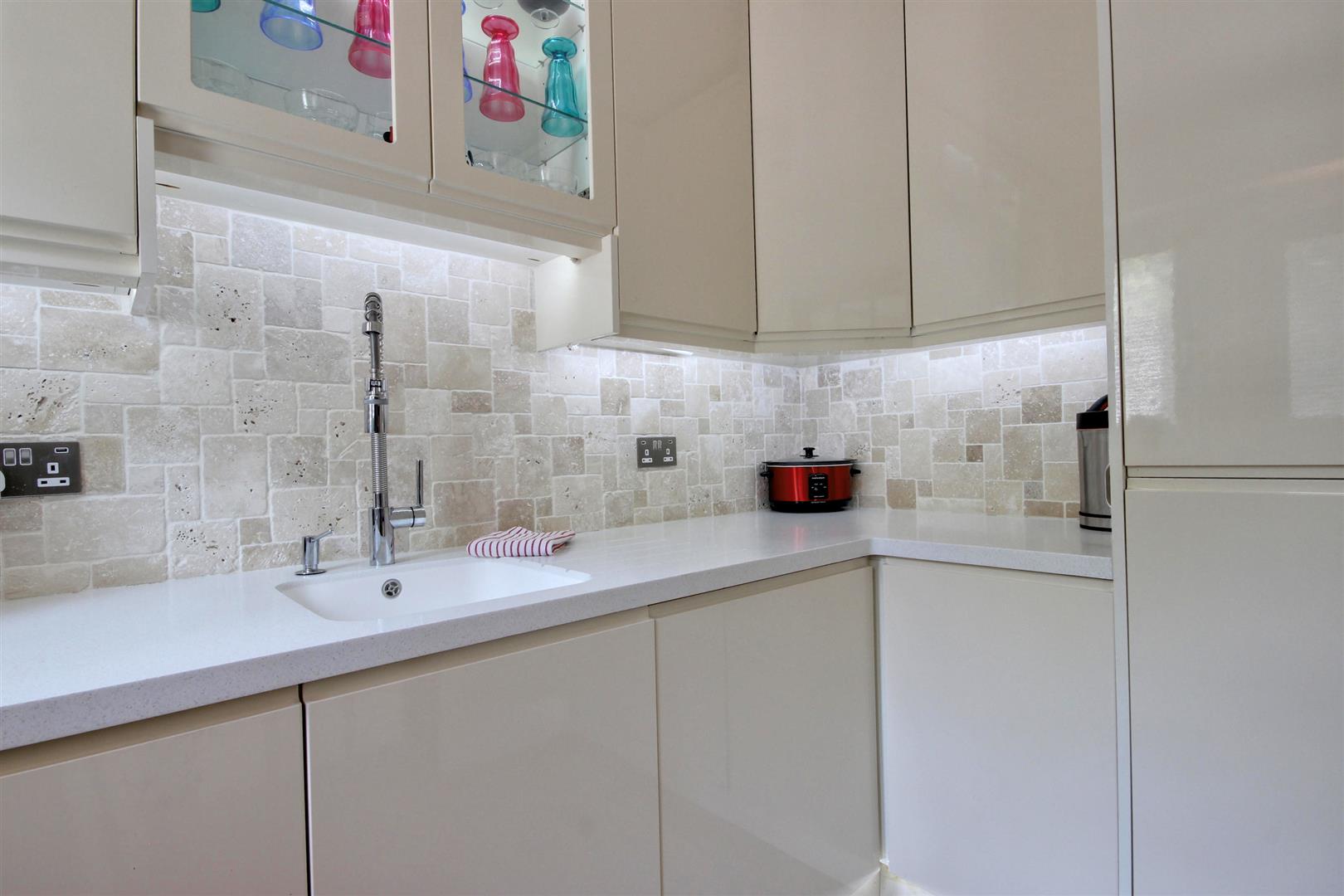 Walnut Close, Cottingham